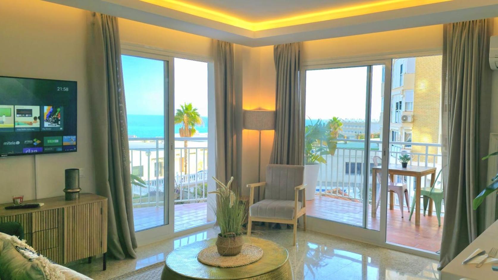 Seaview Retreat Torremolinos City Center, With Pool And Amazing Views By Namaste Elite 外观 照片